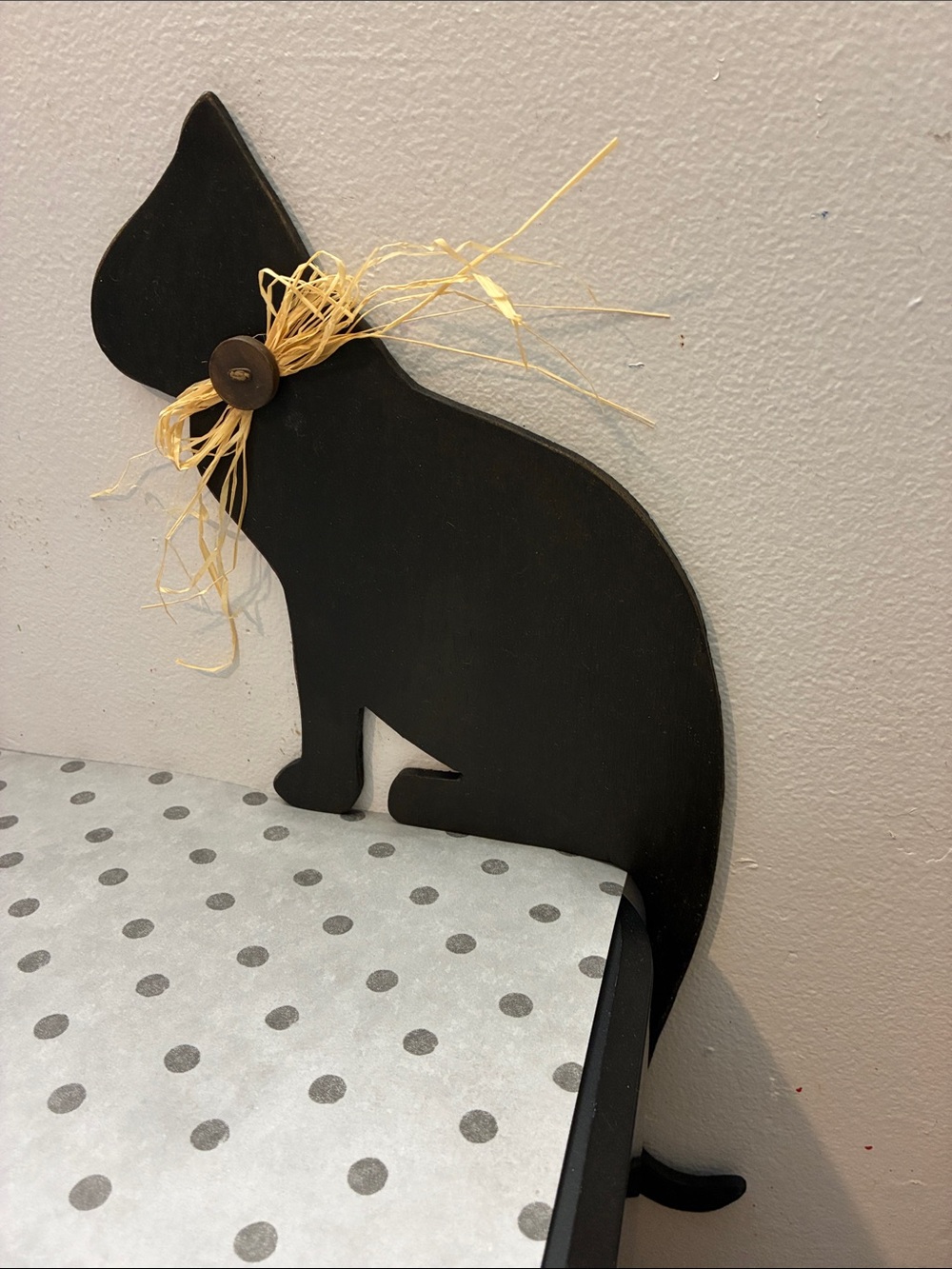 Black Cat Wooden Wall Accent with Raffia Bow x 2